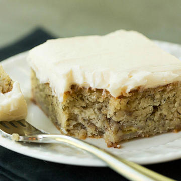 Banana snack cake & cream cheese frosting