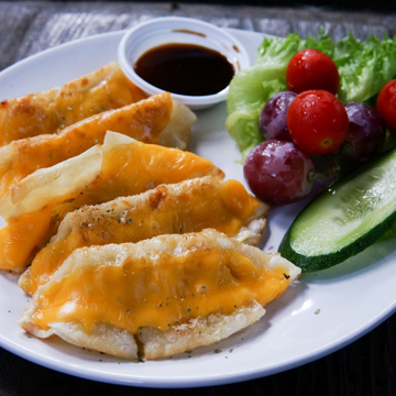 Baked cream cheese wontons