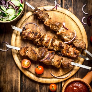 Lemon & garlic Lamb skewers