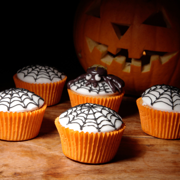 Halloween Cobweb Cupcakes