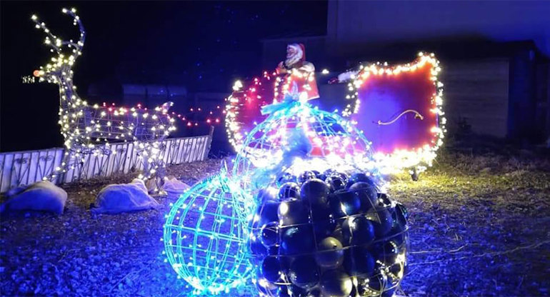 Filco helps Christmas Committee to light up the town Reindeer and Santa on slay