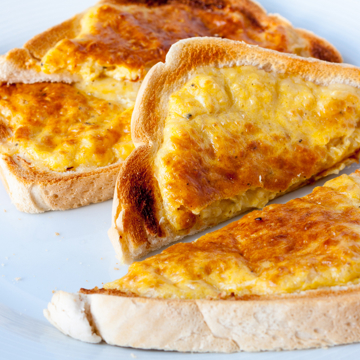 Traditional Welsh rarebit