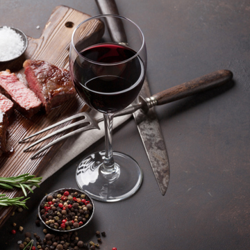 Shallot and red wine steak sauce